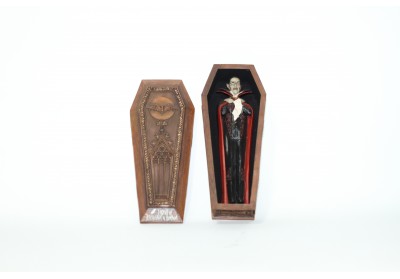 Sicriul lui Dracula suvenir din răşină
